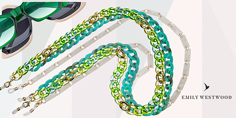 Emily Westwood - малък детайл за шик излъчванеснимка