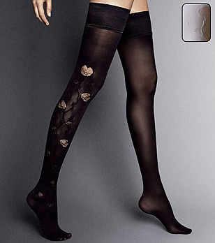 Дълги чорапи в цвят крем с флорални мотиви Hypnose 30 DEN снимка