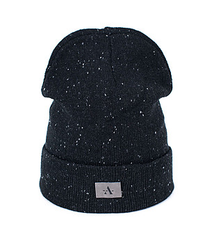 Unisex плетена шапка в черен меланж снимка