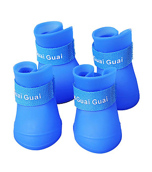 Комплект от 4 броя силиконови ботушки за куче снимка