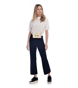 Малка кожена дамска чанта в светлобежово Rina снимка