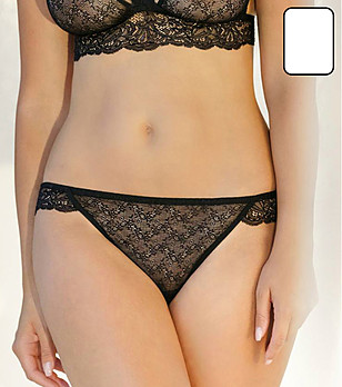 Бели прашки с дантела Emerald снимка