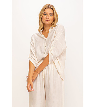 Дамска риза в екрю снимка