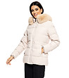 Дамско зимно яке в светлобежово с пух при качулката Carian-0 снимка