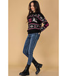 Черен дамски пуловер със зимни мотиви-2 снимка