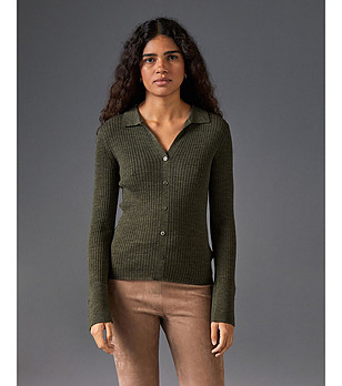 Ефектна дамска жилетка от вълна с яка в цвят олива снимка