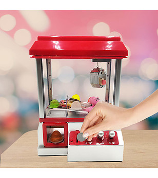 Мини машина с бомбони снимка