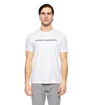 Мъжка памучна бяла тениска с надпис Natural instincts снимка