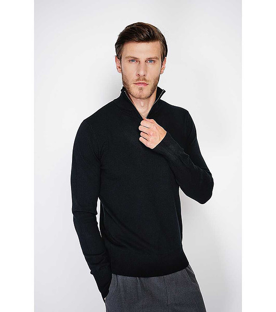 Черен мъжки пуловер с висока яка снимка
