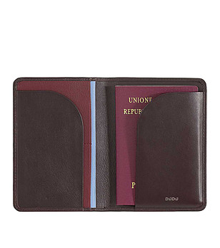 Надежден и стилен кожен аксесоар за паспорт в кафяво снимка