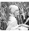 Светлосива дамска шапка с ангора-0 снимка