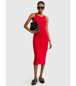 Памучна червена миди рокля Maxinassara снимка