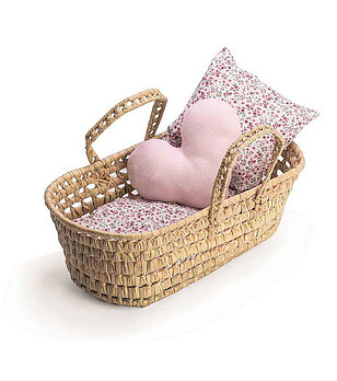 Плетен кош - легло за кукла 30-36 см със завивки снимка