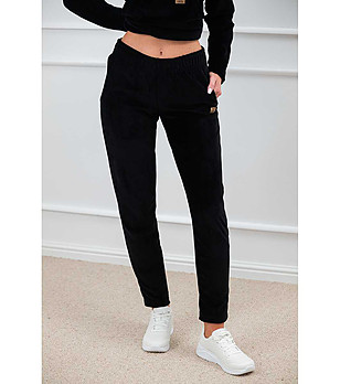 Черно памучно дамско спортно долнище Roda снимка