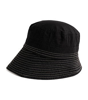 Дамска памучна шапка в черно Fisher Bucket  снимка