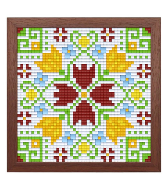Мозайка с пиксели - Българска шевица, 48x48 пиксела, с рамка - Елбетица снимка