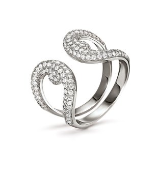 Дамски пръстен в сребристо с камъни размер 54 снимка