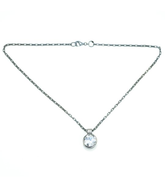 Сребристо дамско колие с кръгла висулка снимка