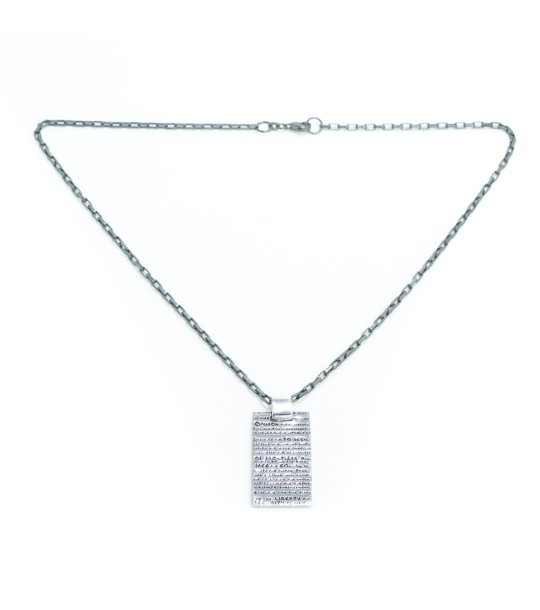 Дамско колие с висулка в сребристо снимка