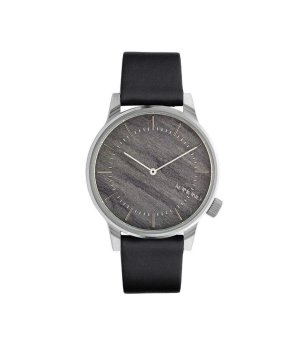 Аналогов часовник в сиво и черно снимка