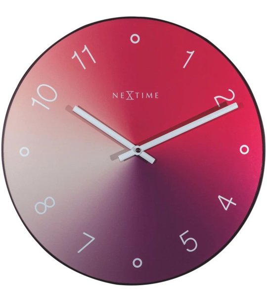 Кварцов стенен часовник в циклама снимка