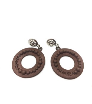 Обеци в сребристо с кафява висулка снимка