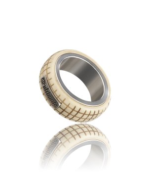 Мъжки пръстен в цвят слонова кост с гравюра снимка