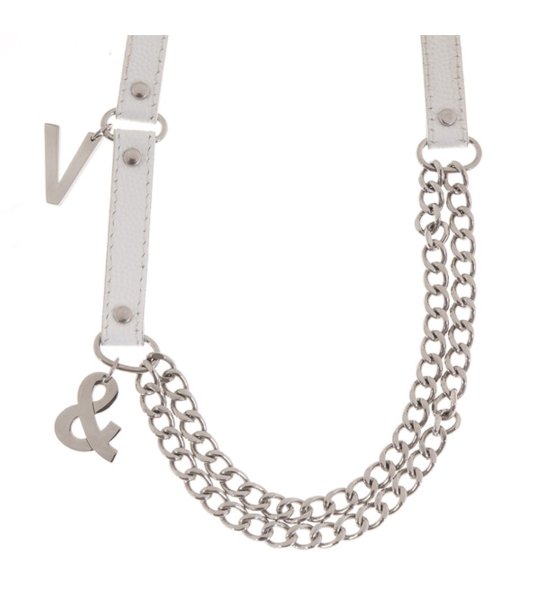Сребристо колие с бели кожени елементи снимка