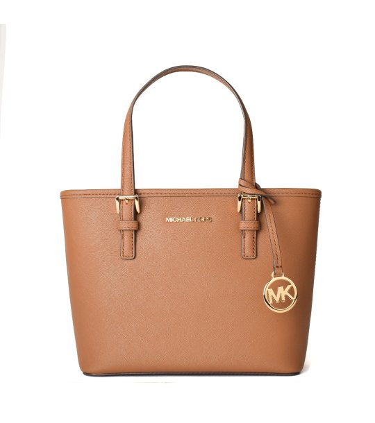 Дамска чанта в цвят камел снимка