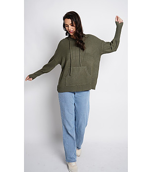 Дамски пуловер в цвят каки с качулка снимка