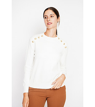 Дамски пуловер в цвят крем със златисти копчета снимка