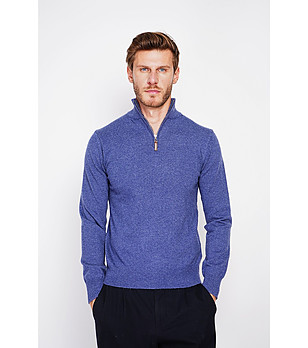 Мъжки син пуловер с висока яка и цип снимка