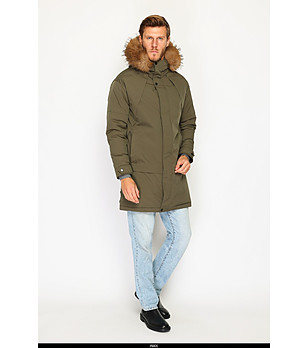Дълго зимно мъжко яке в цвят каки снимка