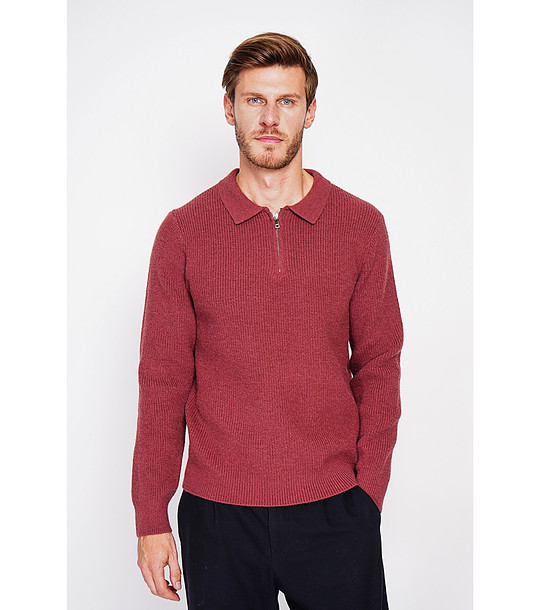 Мъжки пуловер в бордо снимка