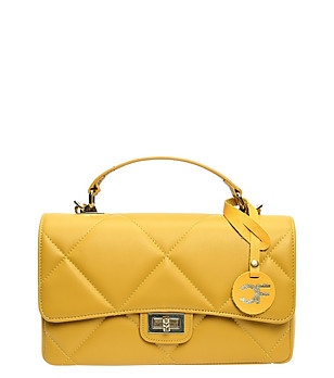 Дамска кожена чанта в цвят горчица снимка