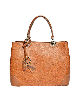 Кожена чанта в цвят коняк с флорална щампа Megan снимка