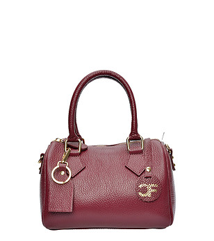 Кожена дамска чанта в бордо с къси дръжки снимка