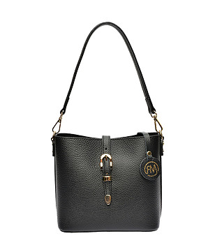 Кожена дамска чанта в черно снимка