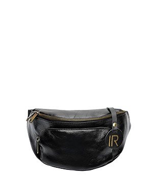 Черна дамска кожена чанта за кръста снимка