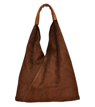 Кафява дамска чанта от набук снимка