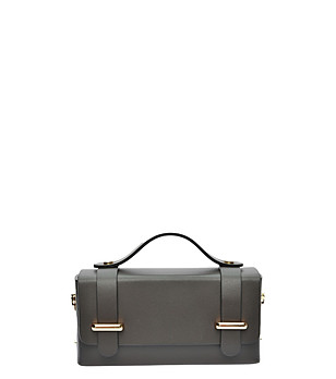 Малка дамска кожена чанта тип куфарче в тъмнокафяво снимка