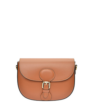 Чамска кожена чанта за рамо в цвят коняк снимка