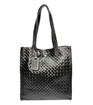 Черна дамска кожена чанта с несесер снимка