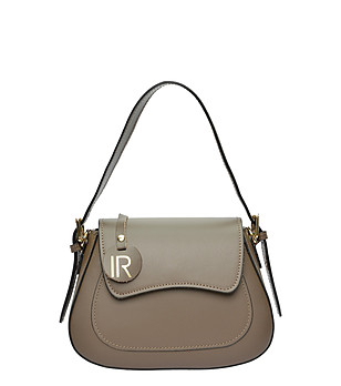 Малка дамска чанта от естествена кожа в цвят таупе снимка