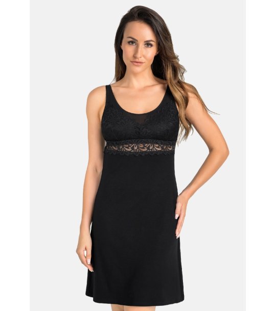 Черна нощница с дантела Esso в макси размери снимка