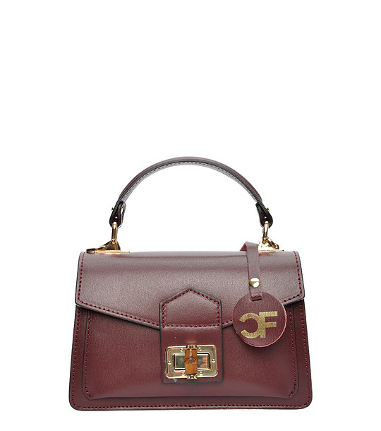 Дамска кожена чанта в бордо снимка