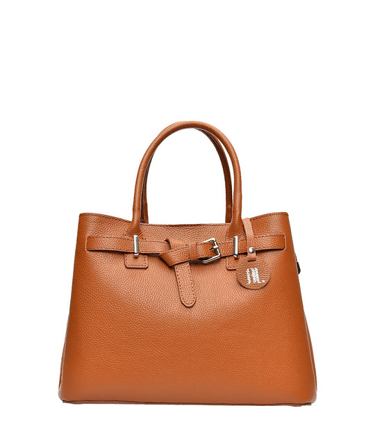 Дамска чанта от естествена кожа в цвят коняк снимка