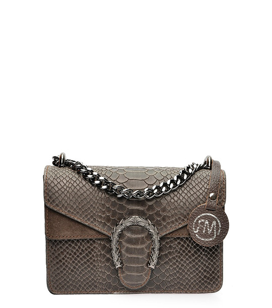 Кафява дамска чанта през рамо със змийски  релеф снимка