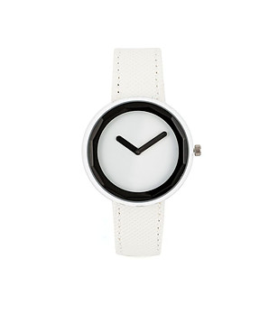 Дамски часовник в бяло и черно снимка