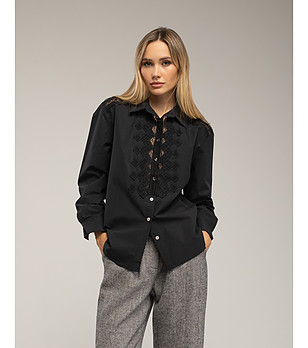 Черна дамска памучна риза с бродерия снимка